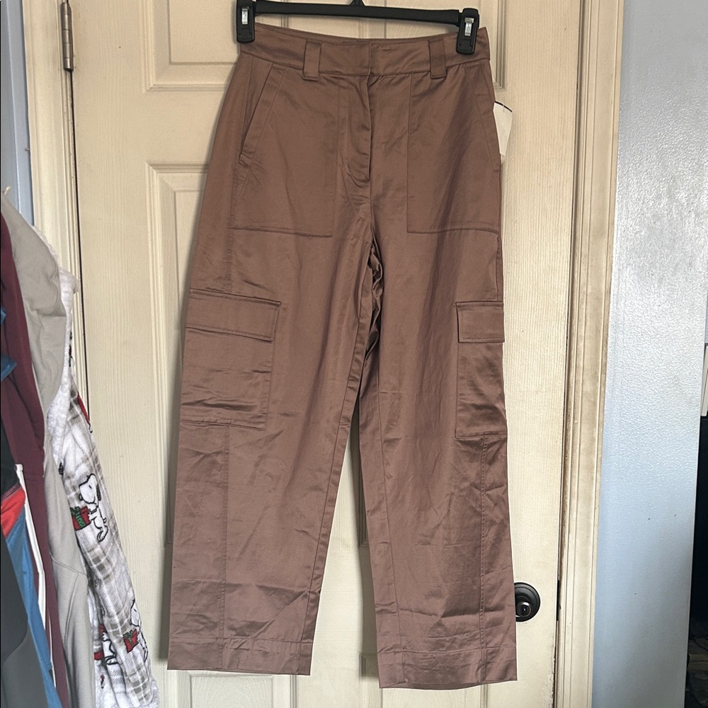 NWOT Old Navy satin shine Mauvelous Dahling cargo pants size 0